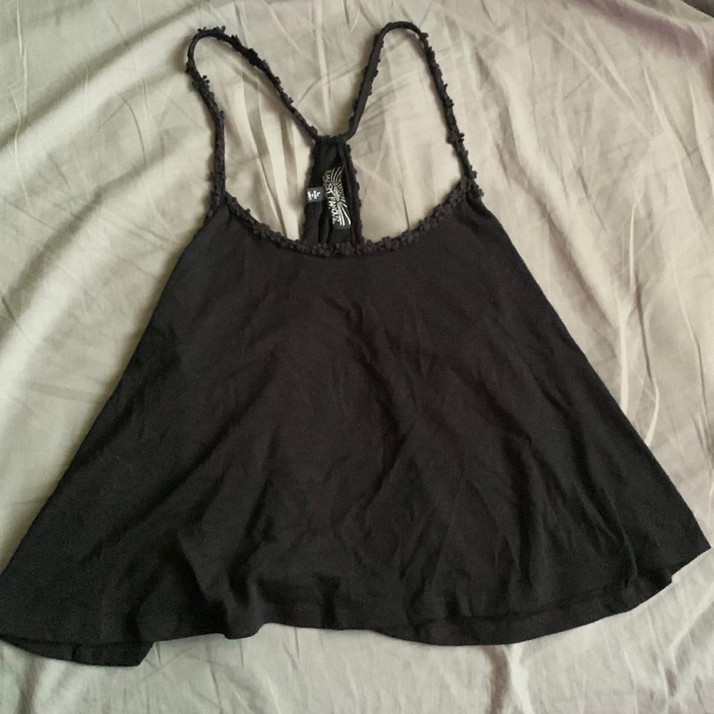 Black cropped tank